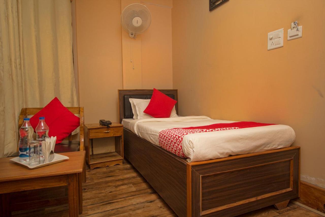 Oyo 23409 Lama Dhim Hotel Kalimpong Exterior foto